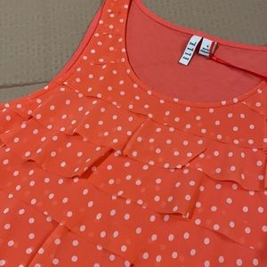 Salmon colored layered tank. Elle. Size Small
